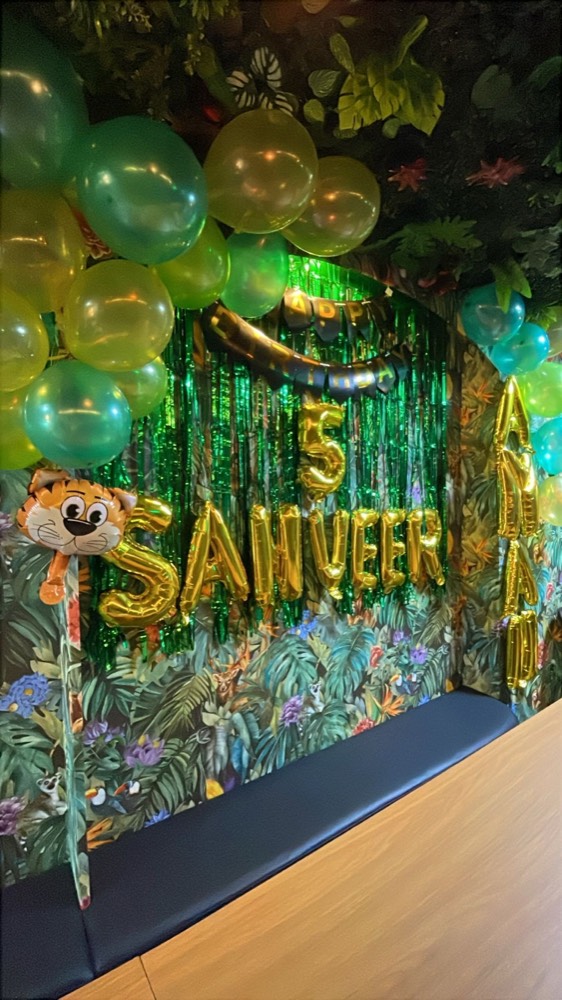Jungle birthday parties